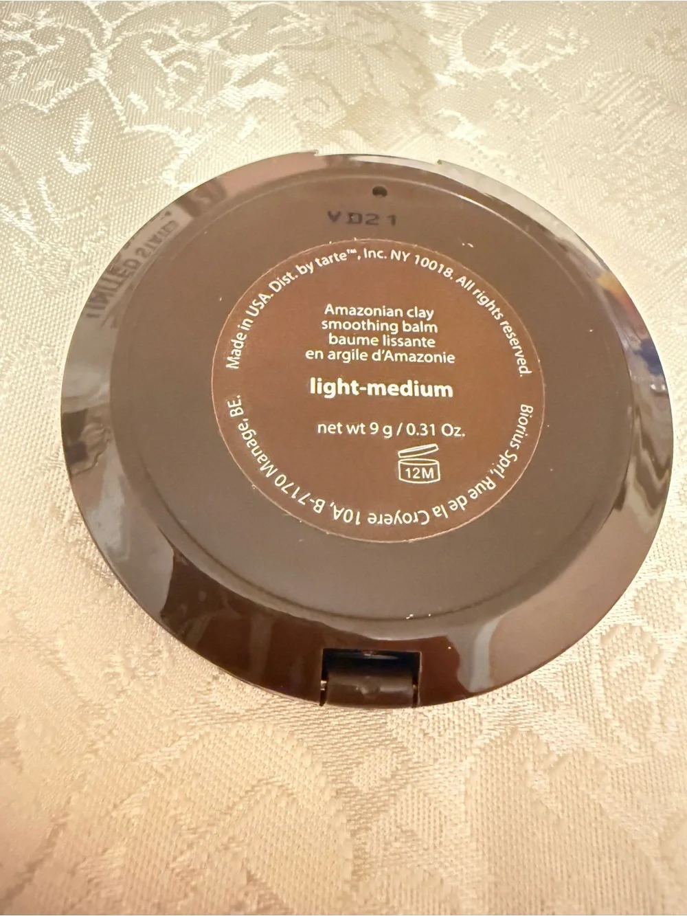 Tarte Amazonian Clay Smoothing Balm in the shade light-medium